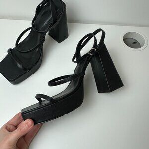 Forever 21 Black Platform Heels Size 10